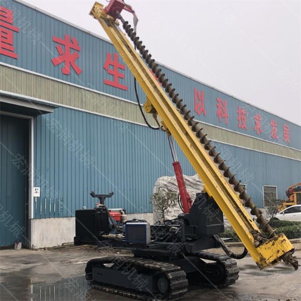 直銷光伏履帶鉆孔機，螺旋光伏鉆孔機